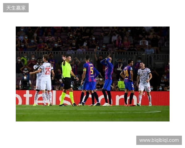 每体：巴萨希望利用桑托斯290万欧欠款，提前锁定左后卫索萨